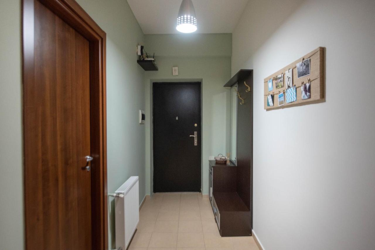 Gg Home - Cozy 2-Bedroom Apartment On Givi Kartozia Tbilisi Exterior photo
